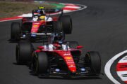 GP Cina F1, Ferrari doppio podio nella gara sprint: Leclerc batte Hamilton