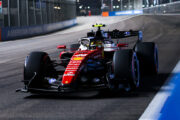 F1, Qualifica GP Singapore: Leclerc sfiora la pole, Hamilton la getta alle ortiche