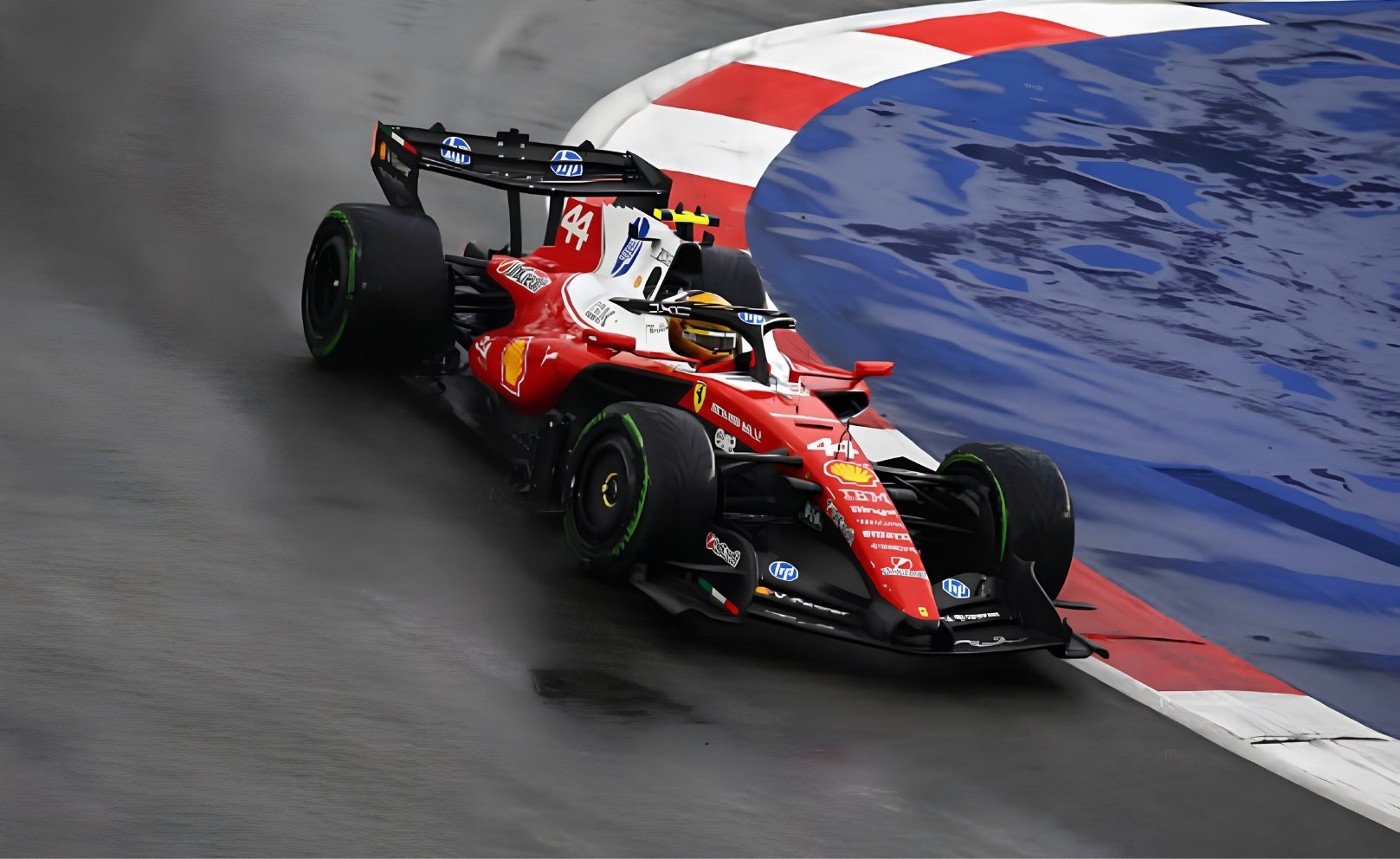 F1 GP Singapore Ferrari Hamilton